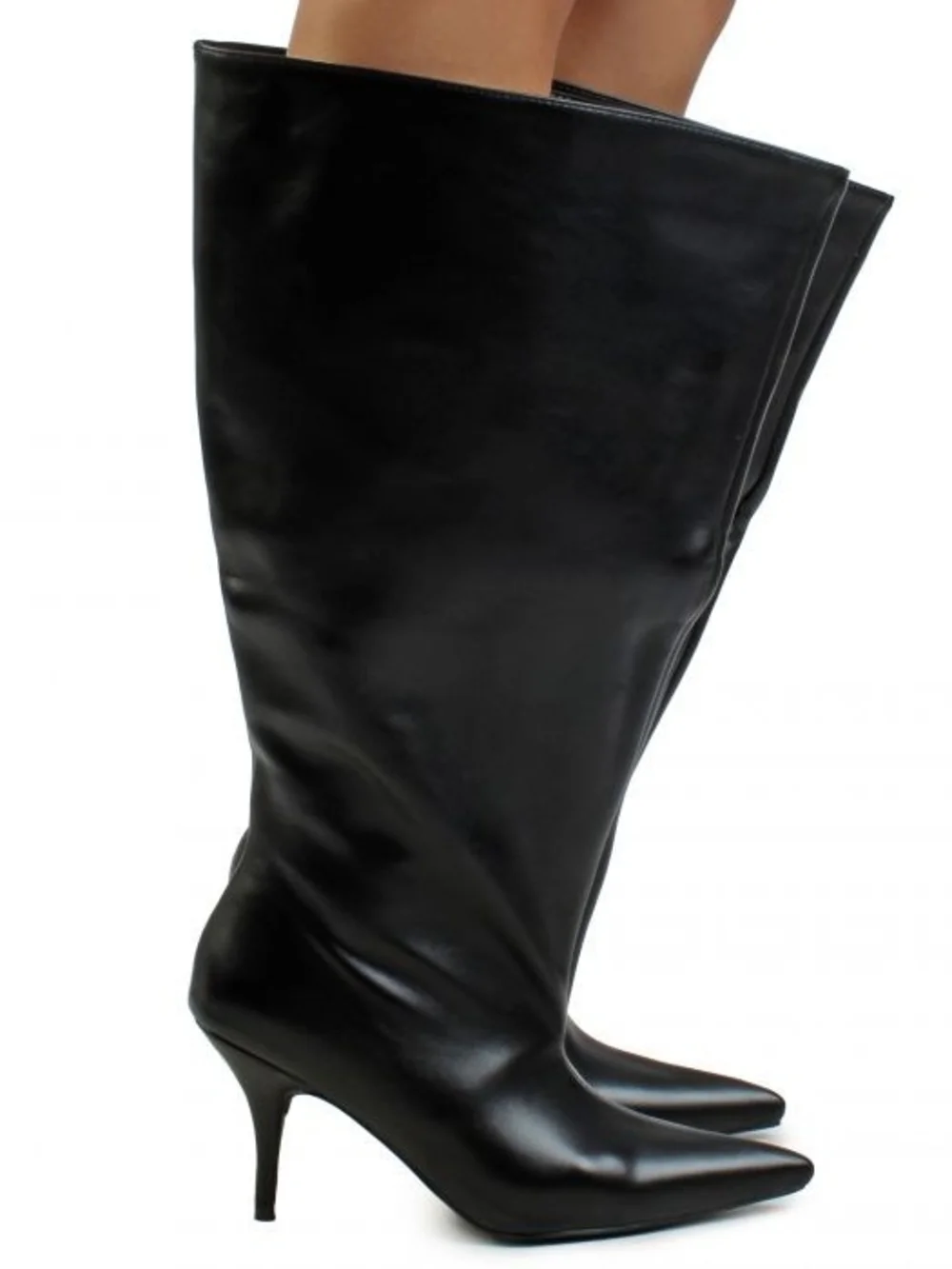 Azalea Wang sleek black
